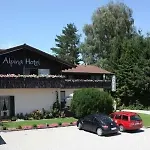 ゲストハウス Alpina 3*